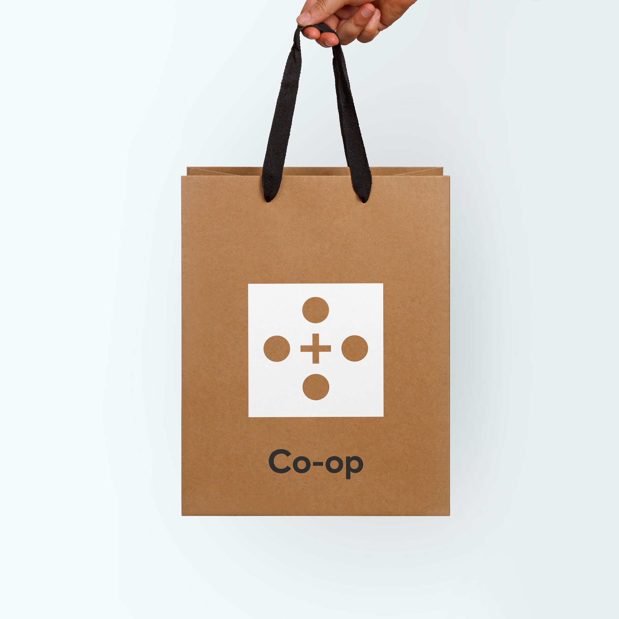 andreas_weiland_first_round_coop_bag
