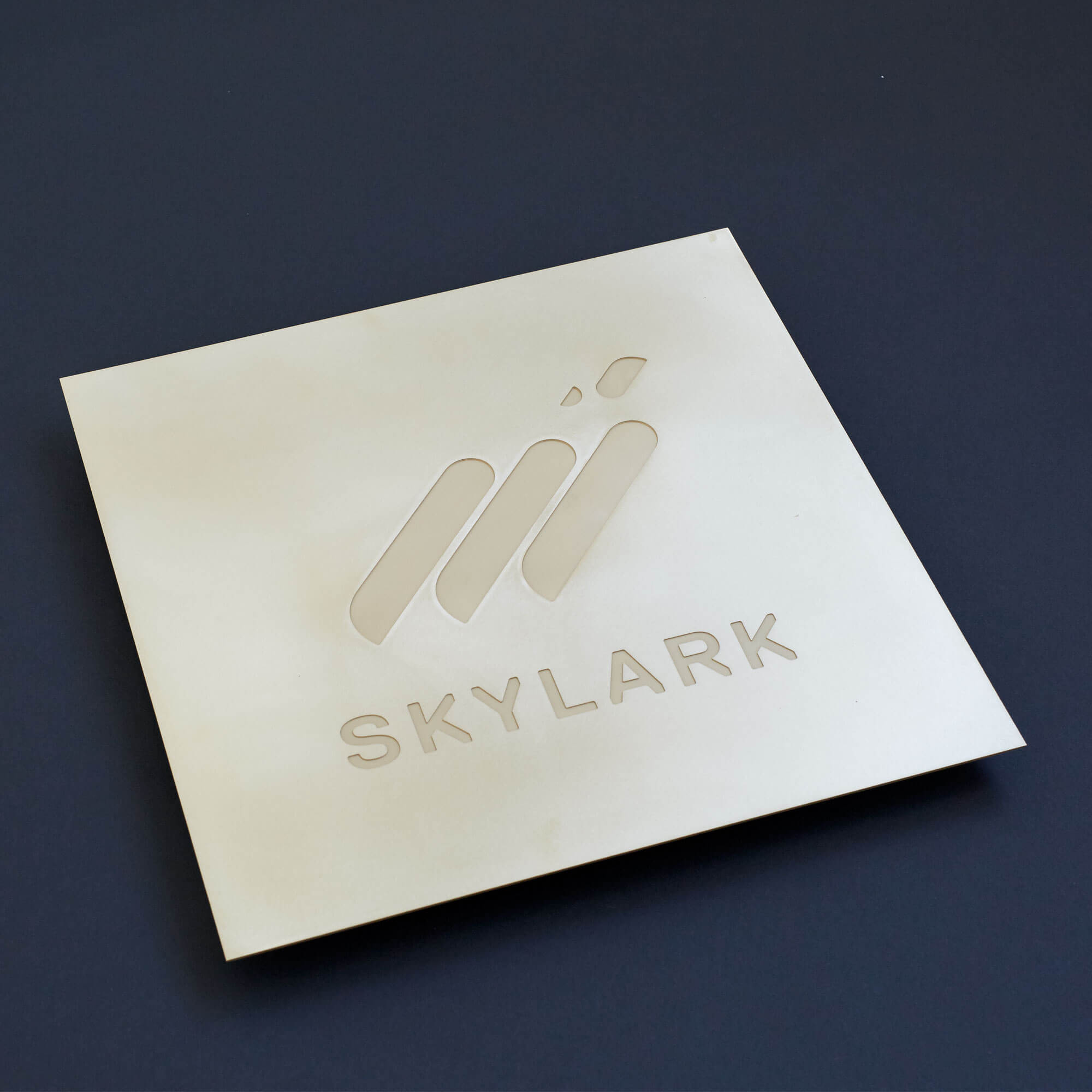 andreas_weiland_skylark_signage